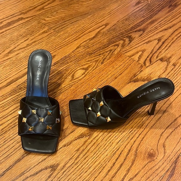 Marc Fisher Woman’s Black Slip On Heels Size 8 - Picture 1 of 7